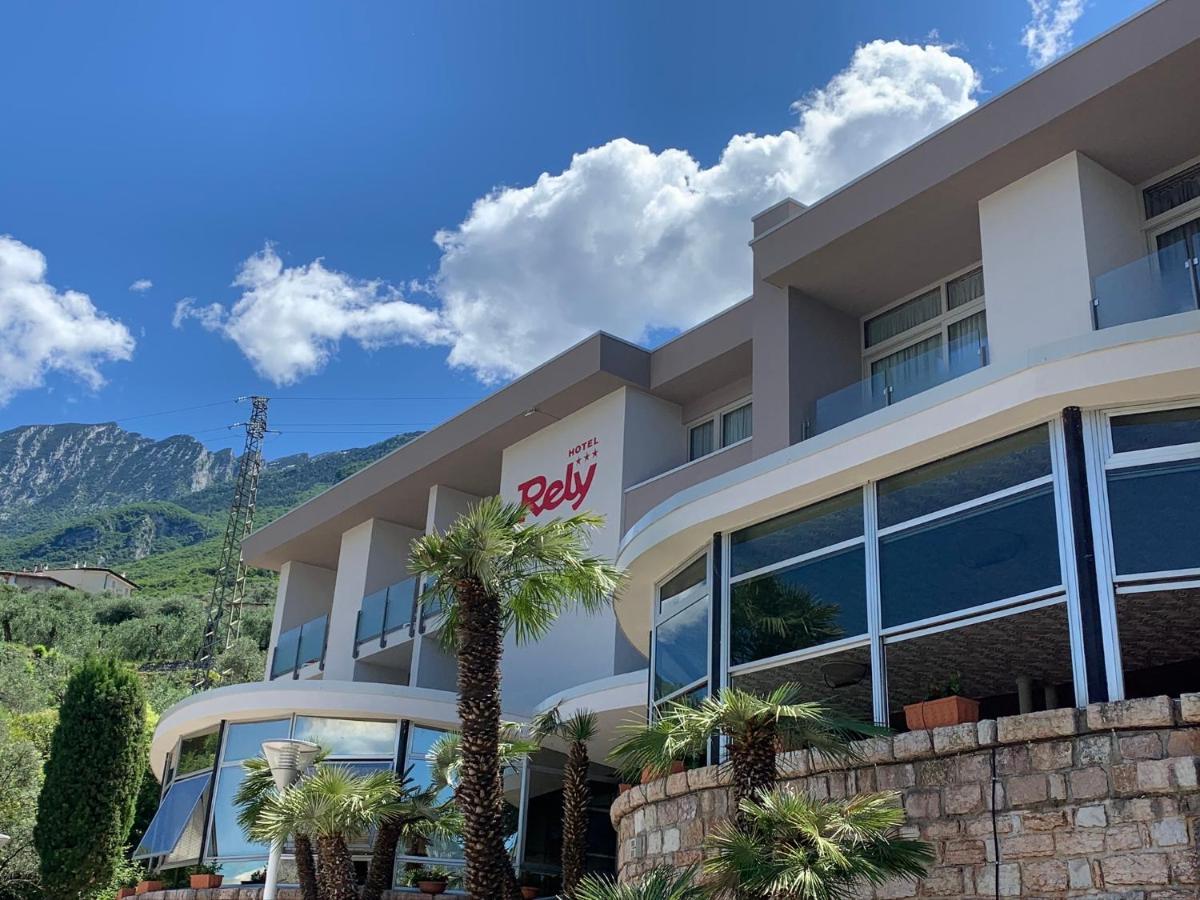 Hotel Residence Rely Brenzone sul Garda Exterior foto