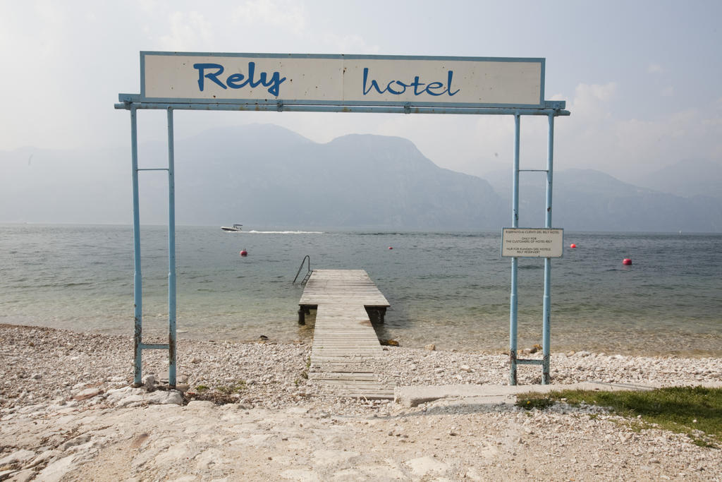 Hotel Residence Rely Brenzone sul Garda Exterior foto