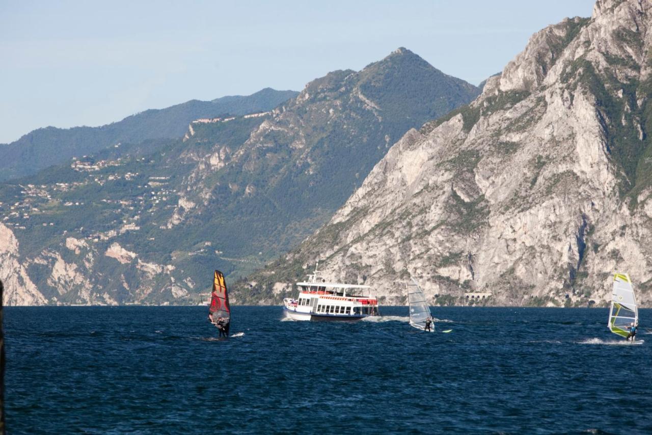 Hotel Residence Rely Brenzone sul Garda Exterior foto